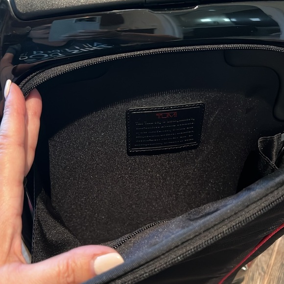 Tumi Ducati upright carryon, 2 wheels - Picture 6 of 15